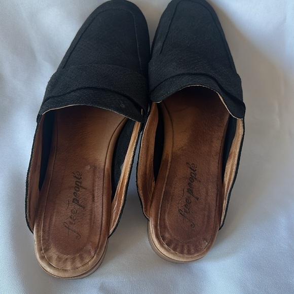 Free People Black Suede Sz 41.5 At Ease Embossed Loafers - Picture 5 of 8
